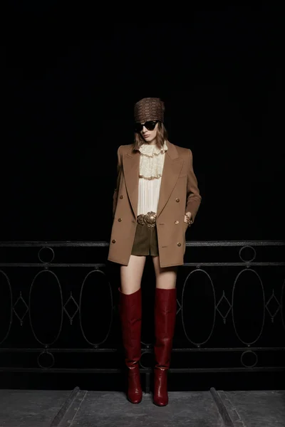 Look 23